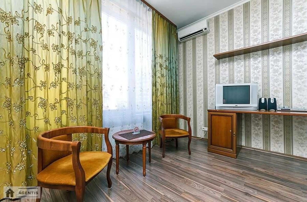 Здам квартиру 1 кімната, 35 m², 4 пов./17 поверхів. 59, Жилянська 59, Київ. 