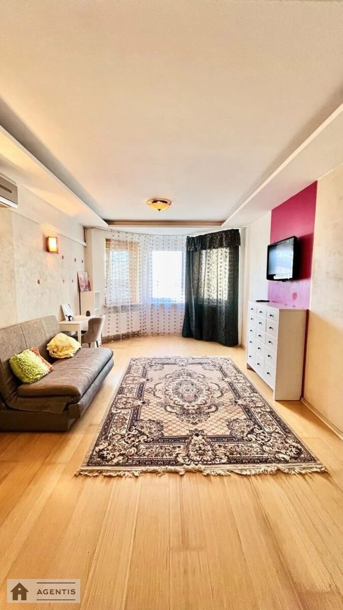 Apartment for rent 1 room, 68 m², 12th fl./24 floors. 19, Kharkivske 19, Kyiv. 