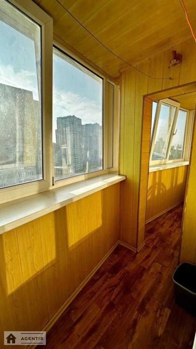 Apartment for rent 2 rooms, 45 m², 13th fl./16 floors. 14, Stadionna 14, Kyiv. 