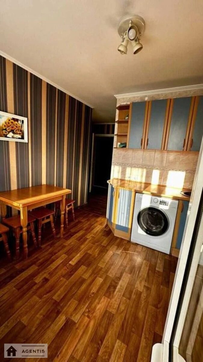 Apartment for rent 2 rooms, 45 m², 13th fl./16 floors. 14, Stadionna 14, Kyiv. 