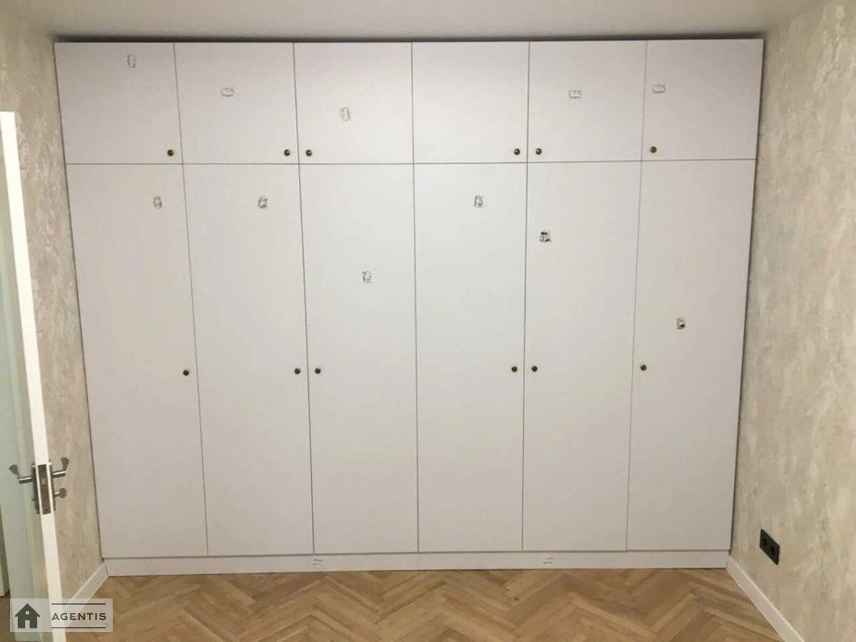 Сдам квартиру 1 комната, 30 m², 2 эт./5 этажей. 15, Олени Теліги вул., Киев. 