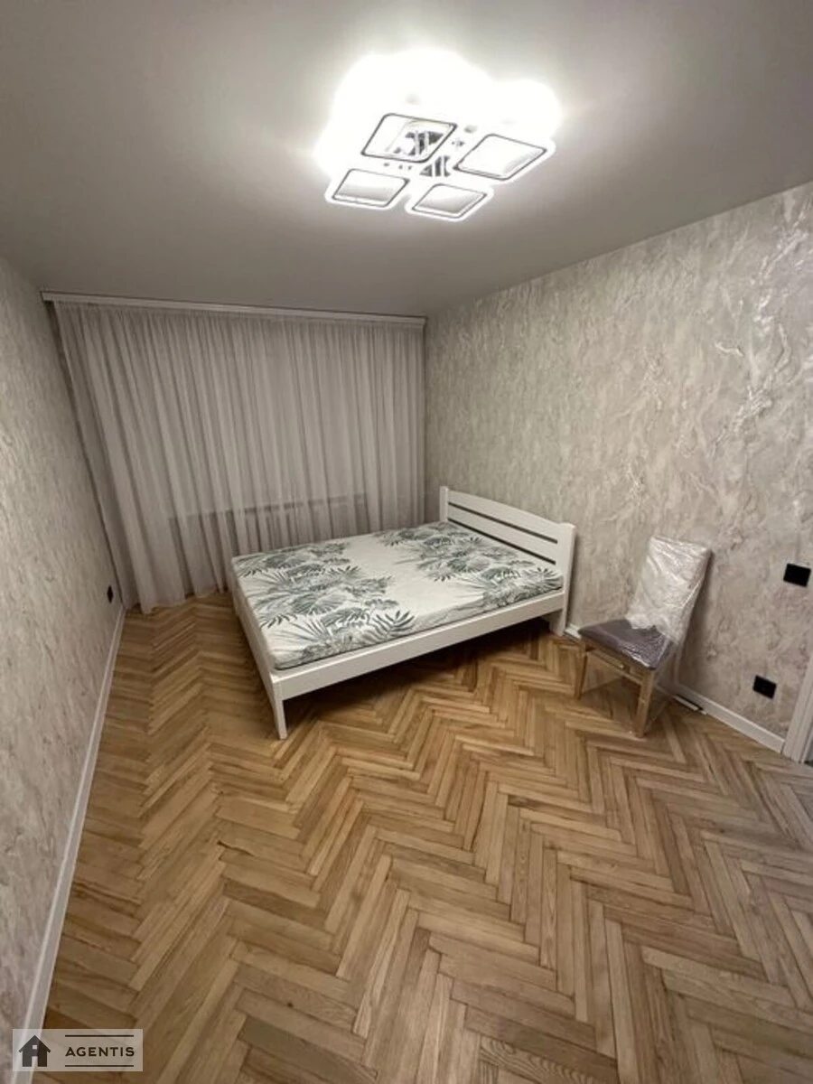 Сдам квартиру 1 комната, 30 m², 2 эт./5 этажей. 15, Олени Теліги вул., Киев. 