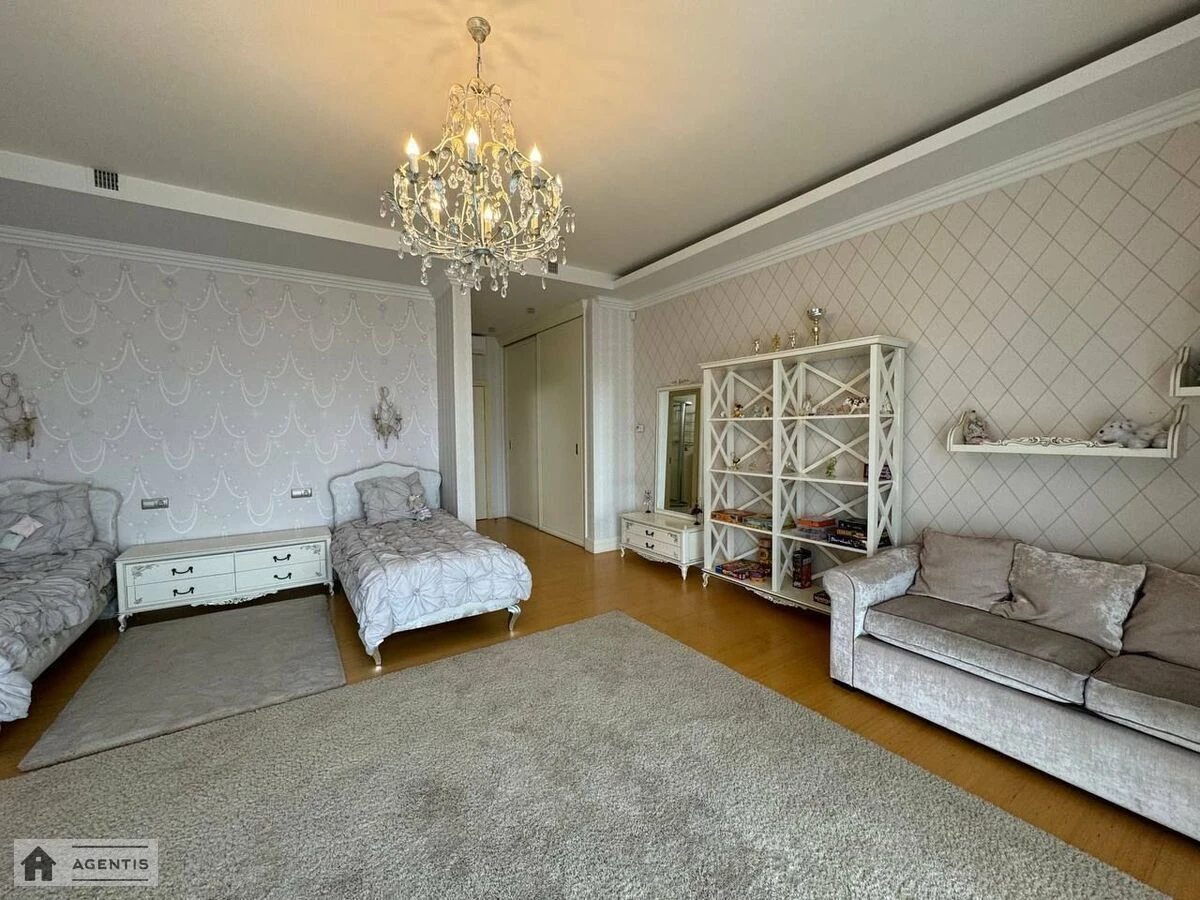 Apartment for rent 3 rooms, 255 m², 2nd fl./4 floors. 13, Dmytra Hodzenka vul. Hlazunova, Kyiv. 