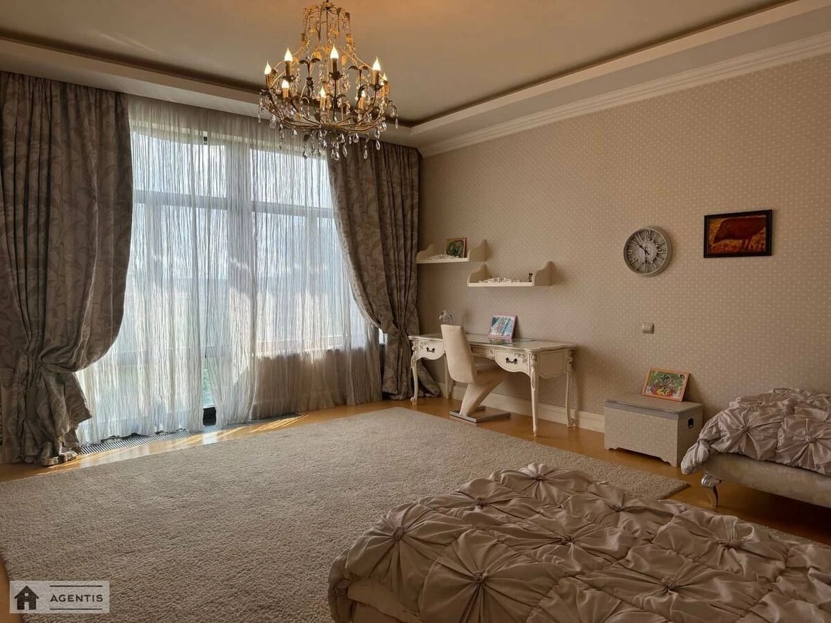 Apartment for rent 3 rooms, 255 m², 2nd fl./4 floors. 13, Dmytra Hodzenka vul. Hlazunova, Kyiv. 