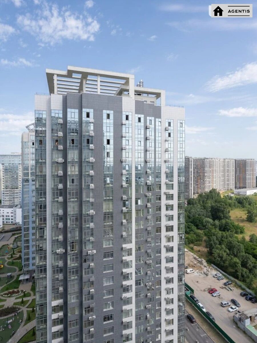 Сдам квартиру 3 комнаты, 90 m², 19 эт./23 этажа. 10, Трускавецкая 10, Киев. 