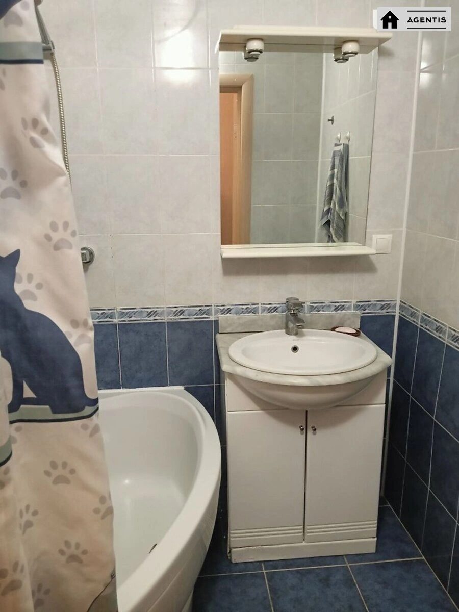 Сдам квартиру 1 комната, 54 m², 18 эт./26 этажей. 12, Братства тарасівців вул. (Декабристів), Киев. 