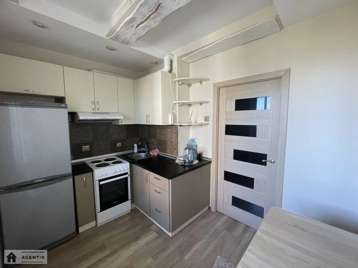 Apartment for rent 1 room, 45 m², 20th fl./24 floors. 2, Miloslavska 2, Kyiv. 