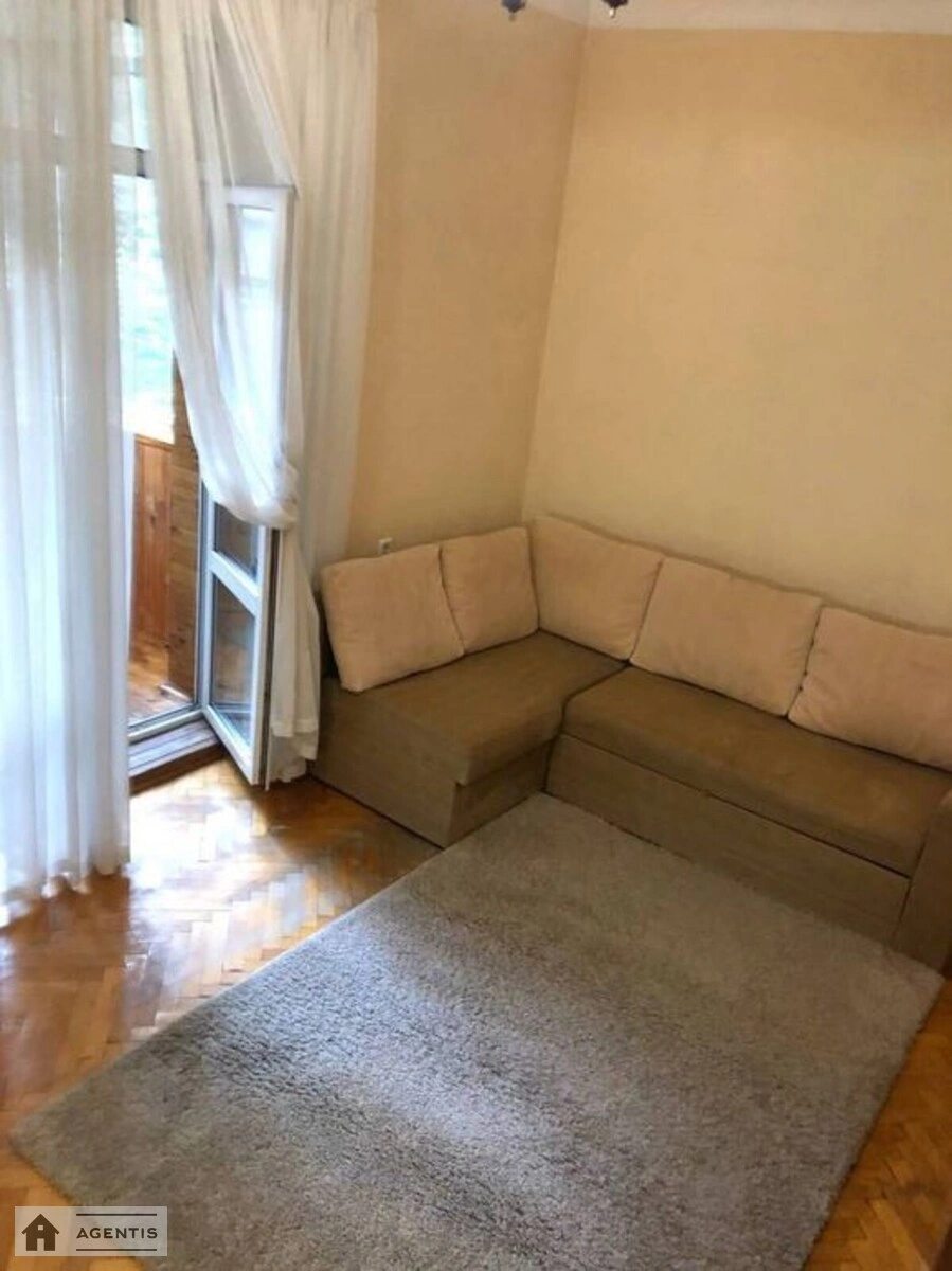 Apartment for rent 1 room, 47 m², 4th fl./6 floors. Shevchenkivskyy rayon, Kyiv. 