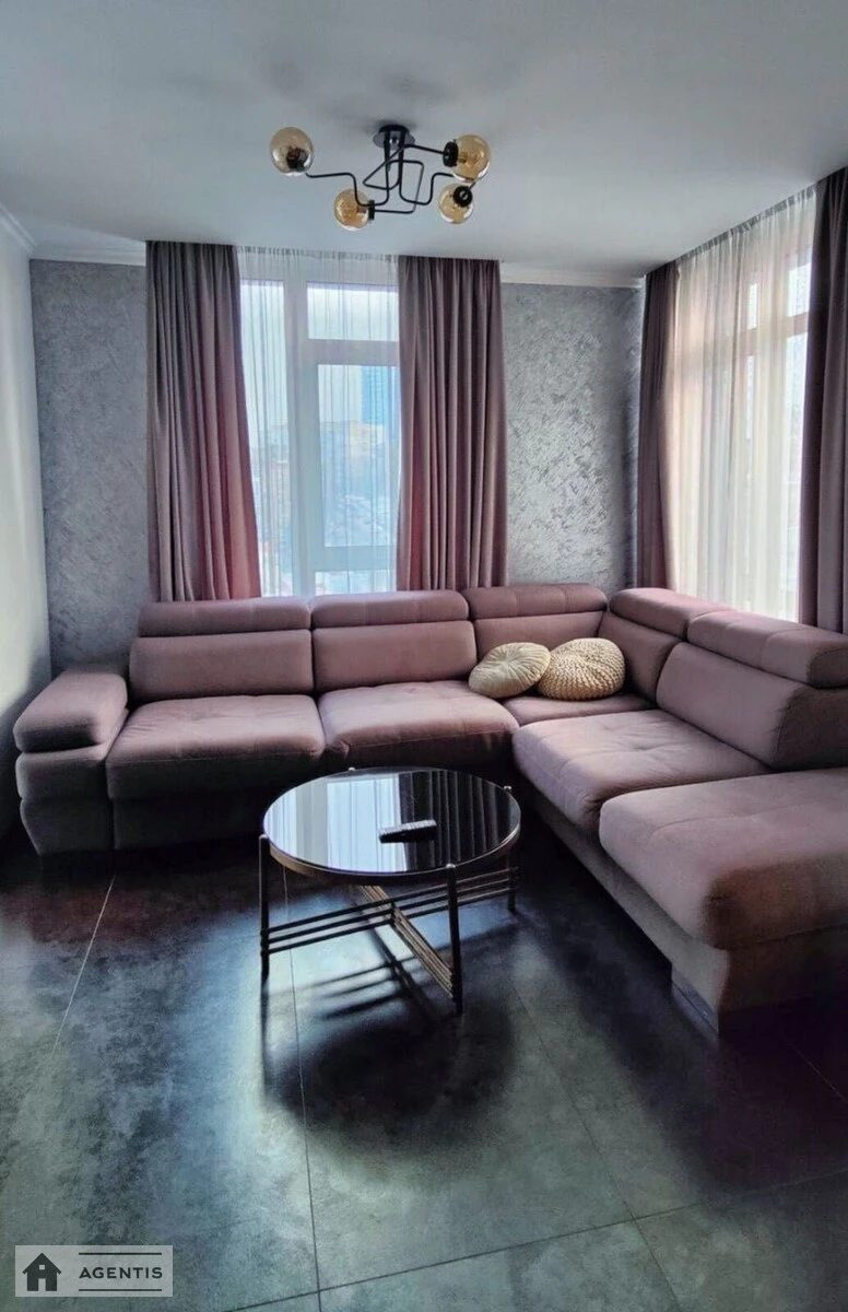 Apartment for rent 3 rooms, 73 m², 10th fl./25 floors. Dzhona Makkeyna vul. Ivana Kudri, Kyiv. 