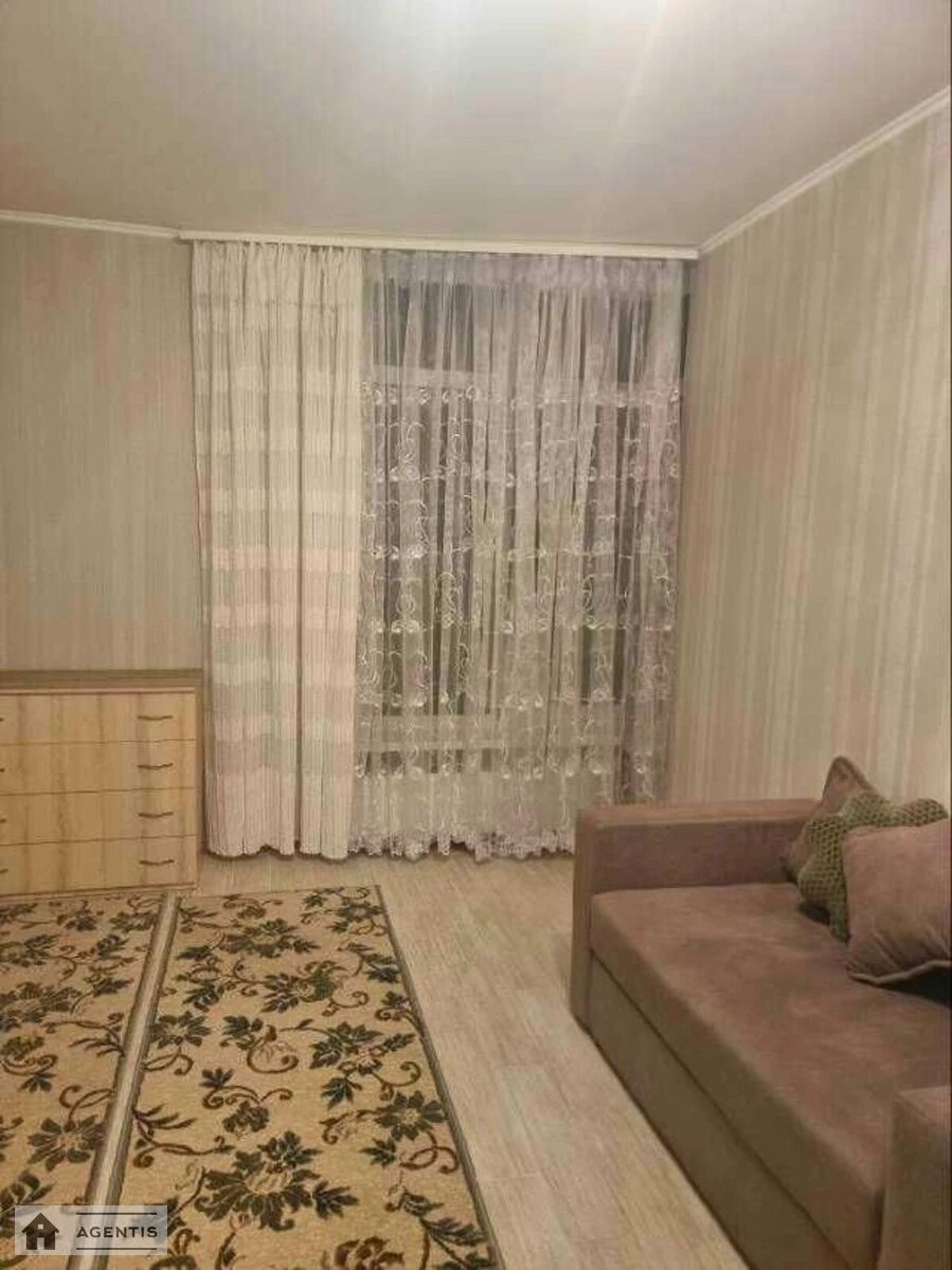 Сдам квартиру 1 комната, 40 m², 20 эт./26 этажей. 40, Клавдиевская 40, Киев. 