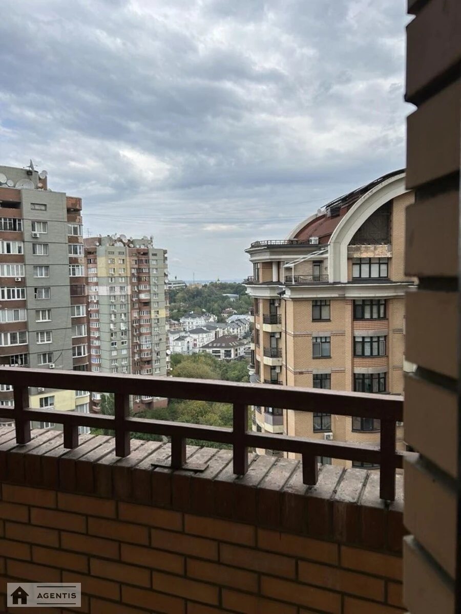 Сдам квартиру 2 комнаты, 65 m², 15 эт./24 этажа. 6, Старонаводницкая 6, Киев. 