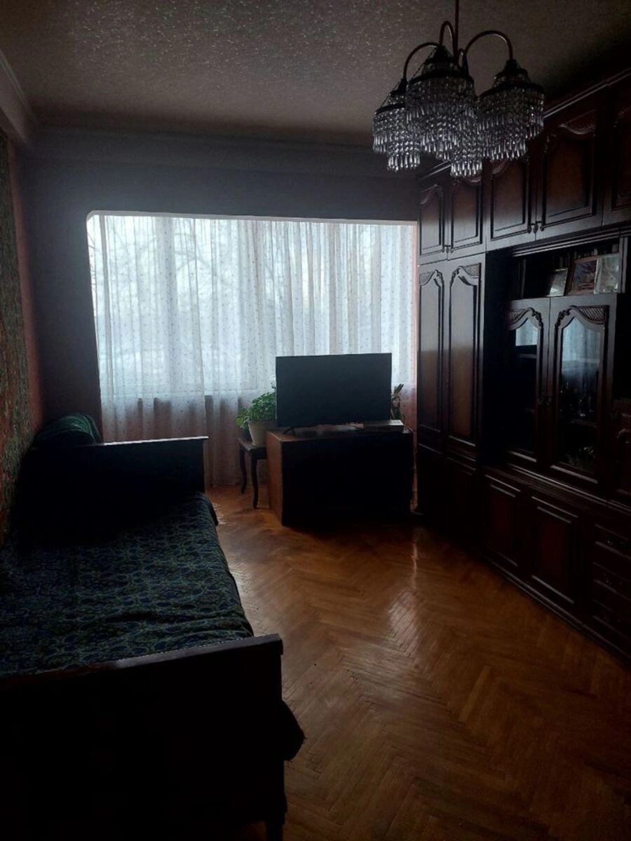 Apartment for rent 2 rooms, 53 m², 2nd fl./9 floors. 3, Ivana Mykolaychuka vul. Serafymovycha, Kyiv. 