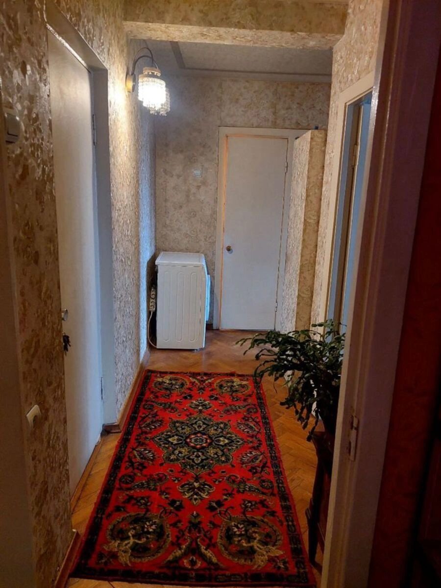 Сдам квартиру 2 комнаты, 53 m², 2 эт./9 этажей. 3, Івана Миколайчука вул. (Серафимовича), Киев. 