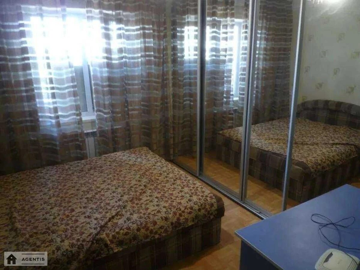 Здам квартиру 2 кімнати, 48 m², 4 пов./9 поверхів. 25, Автозаводська 25, Київ. 