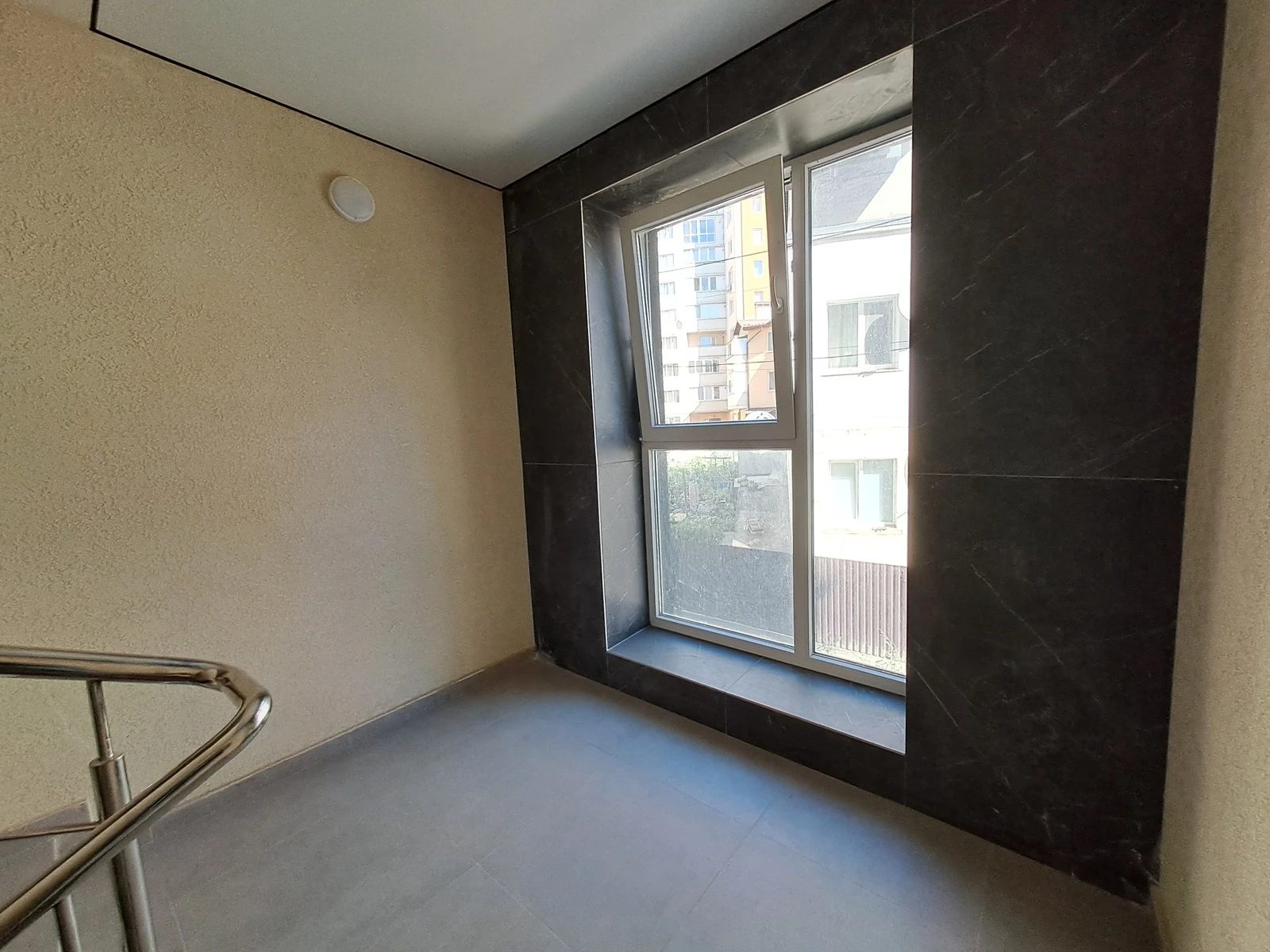 Apartments for sale 2 rooms, 72 m², 5th fl./5 floors. 20, Shpytalna vul., Ternopil. 