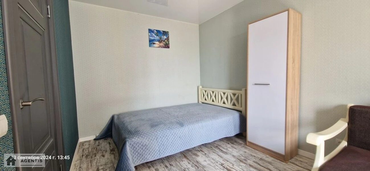 Сдам квартиру 1 комната, 38 m², 14 эт./27 этажей. Вишняковская 4, Киев. 