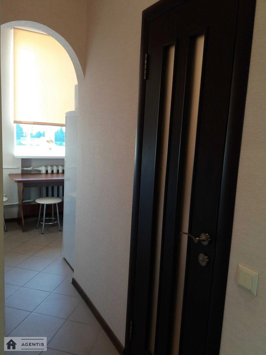 Apartment for rent 1 room, 34 m², 5th fl./7 floors. 103, Sichovyh Strliltsiv 103, Kyiv. 