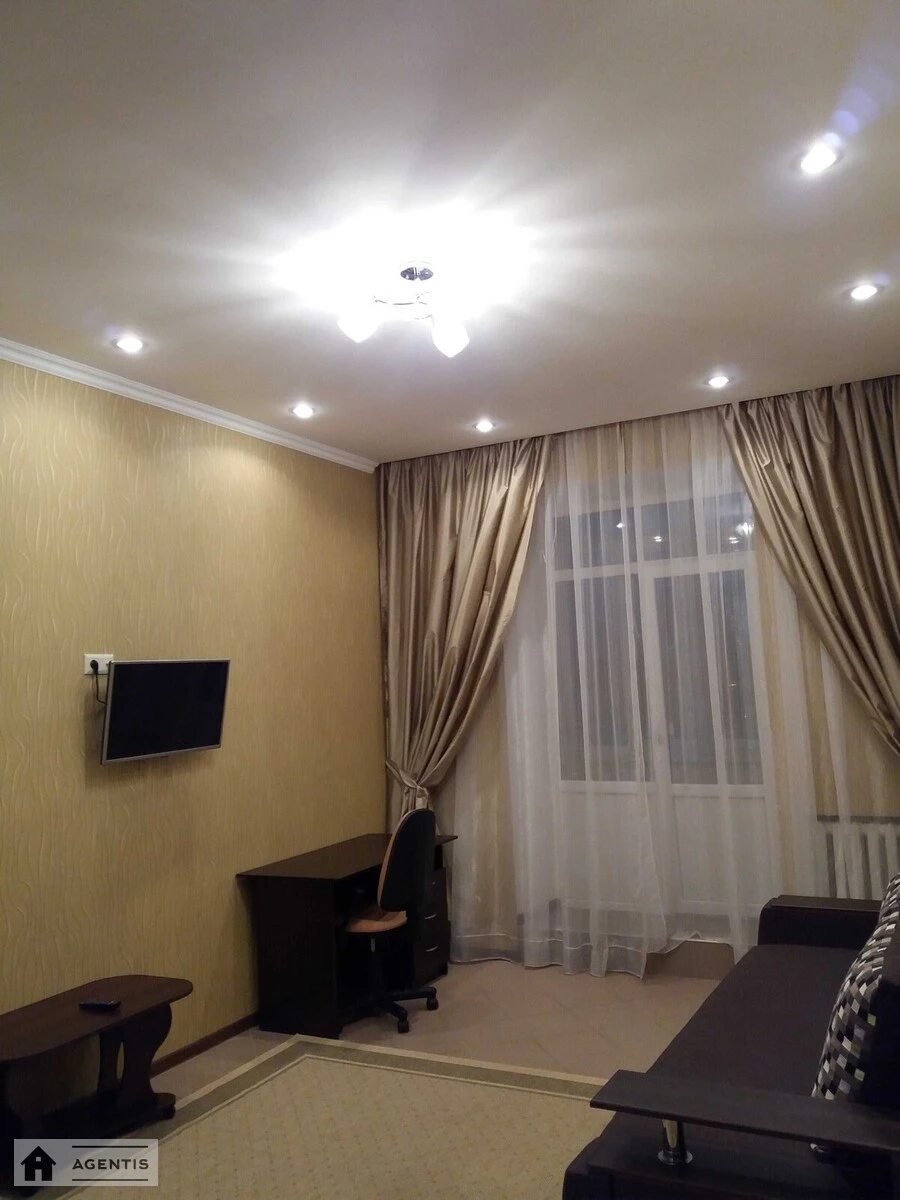 Apartment for rent 1 room, 34 m², 5th fl./7 floors. 103, Sichovyh Strliltsiv 103, Kyiv. 