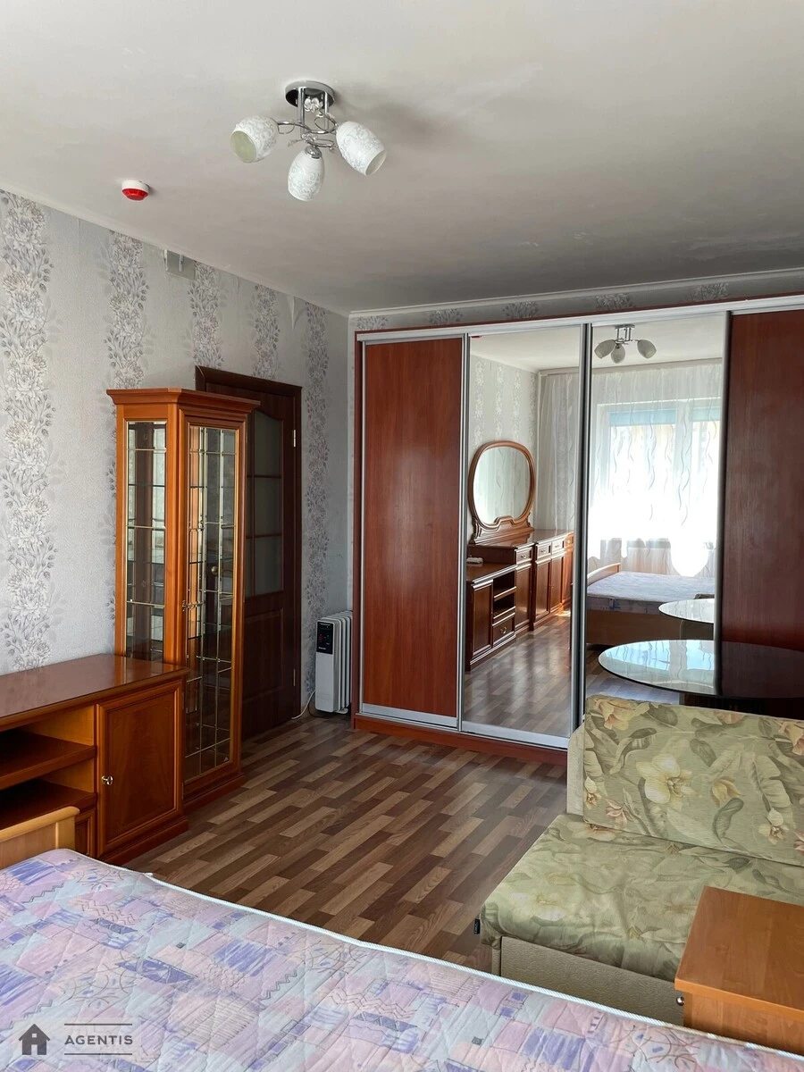 Apartment for rent 1 room, 36 m², 10th fl./24 floors. 34, Yelyzavety Chavdar vul., Kyiv. 