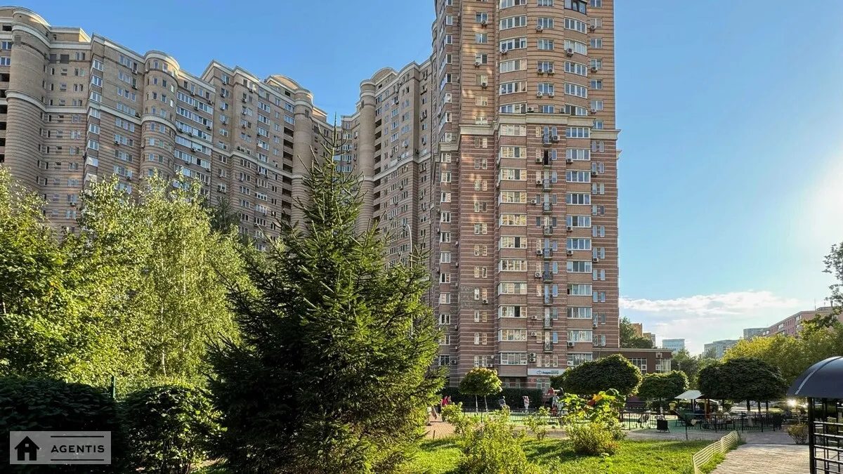 Сдам квартиру 1 комната, 64 m², 10 эт./25 этажей. 13, Голосеевская 13, Киев. 