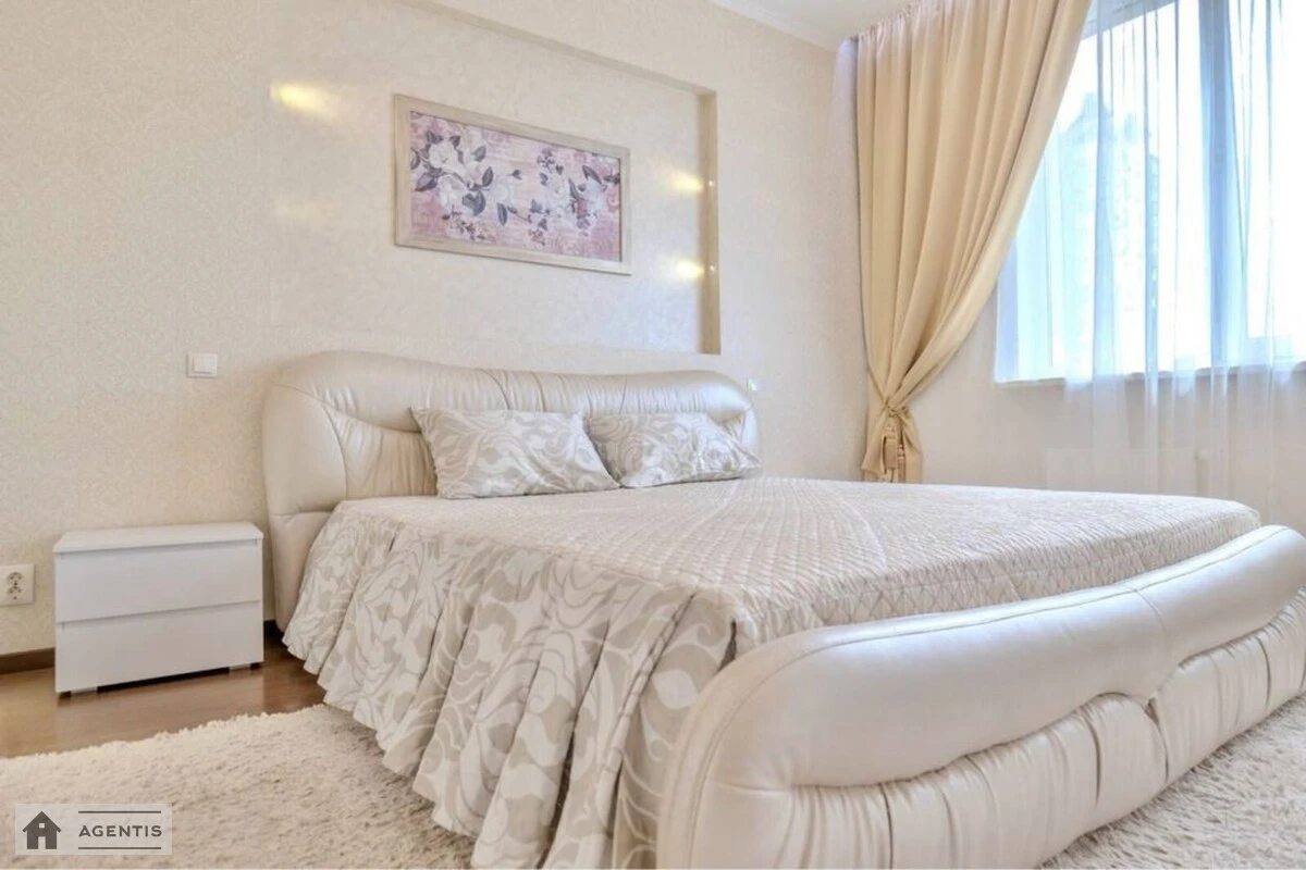 Apartment for rent 4 rooms, 150 m², 8th fl./25 floors. 37, Vasylya Tyutyunnyka vul. Anri Barbyusa, Kyiv. 