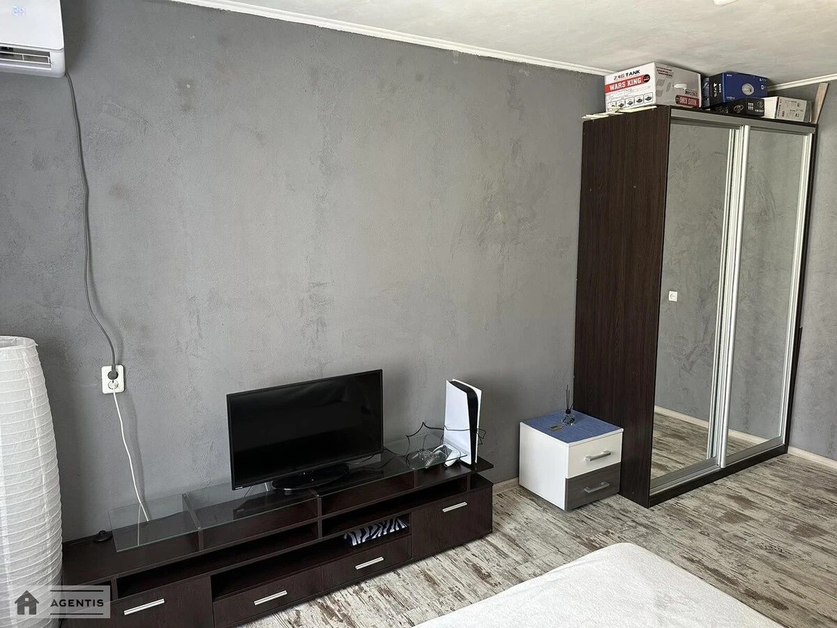 Сдам квартиру 1 комната, 44 m², 20 эт./25 этажей. 97, Миколи Закревського вул., Киев. 