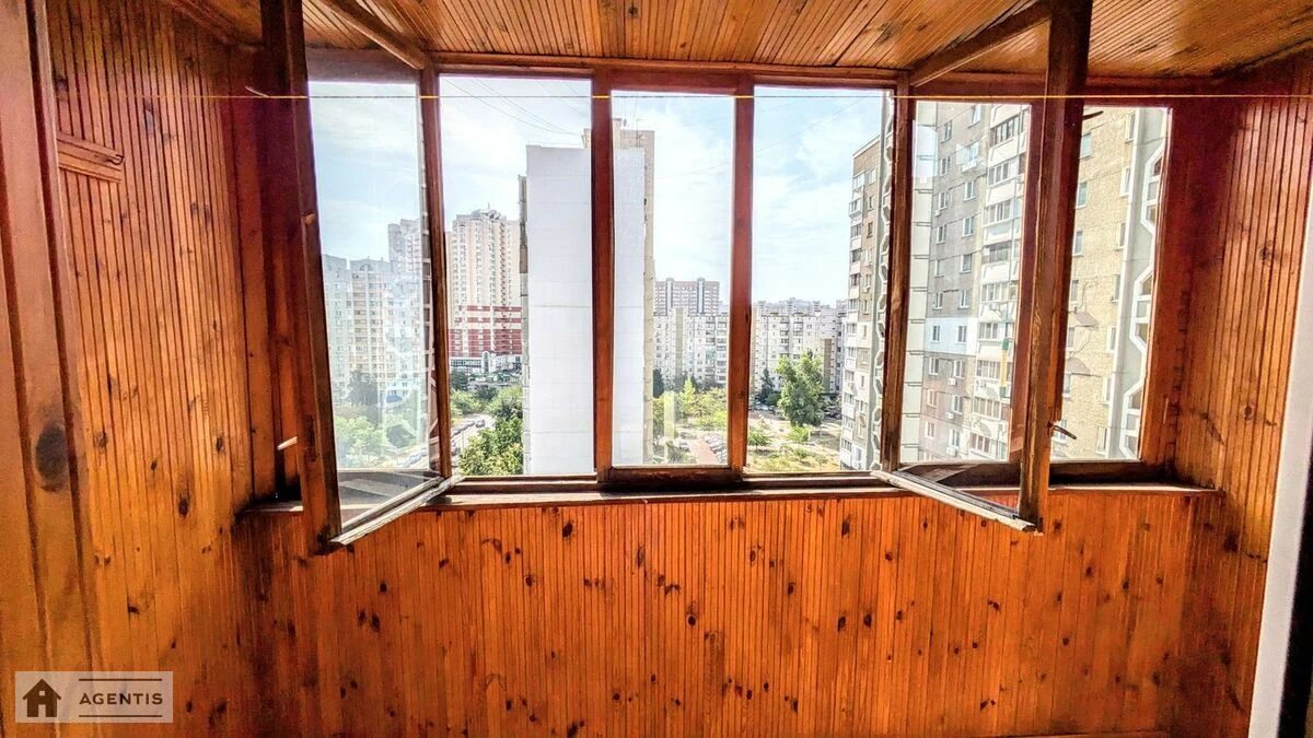 Здам квартиру 2 кімнати, 60 m², 10 пов./10 поверхів. 5, Урлівська 5, Київ. 