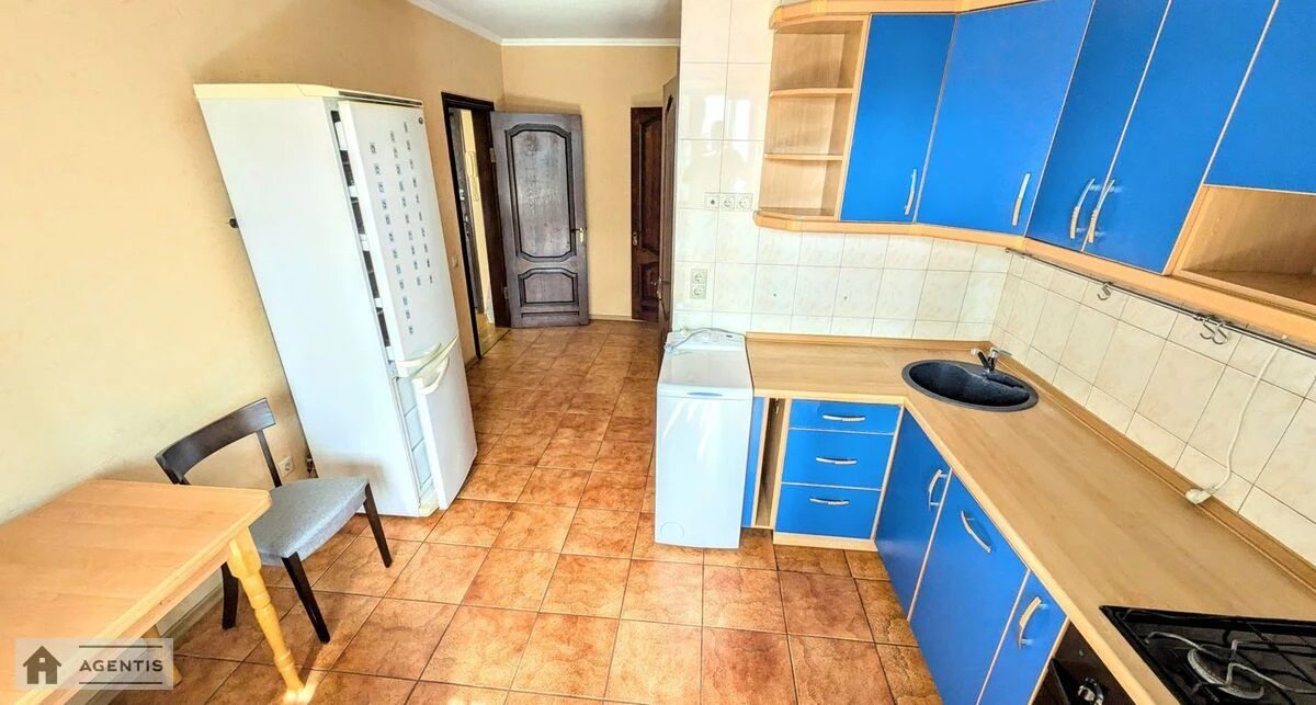 Здам квартиру 2 кімнати, 60 m², 10 пов./10 поверхів. 5, Урлівська 5, Київ. 