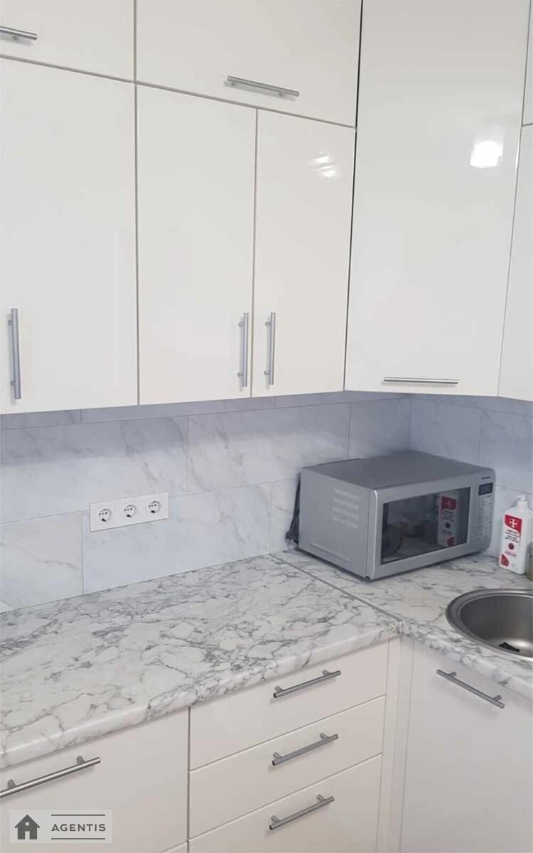 Здам квартиру 1 кімната, 42 m², 10 пов./16 поверхів. 25, Дениса Рачінського вул. (Комбінатна), Київ. 