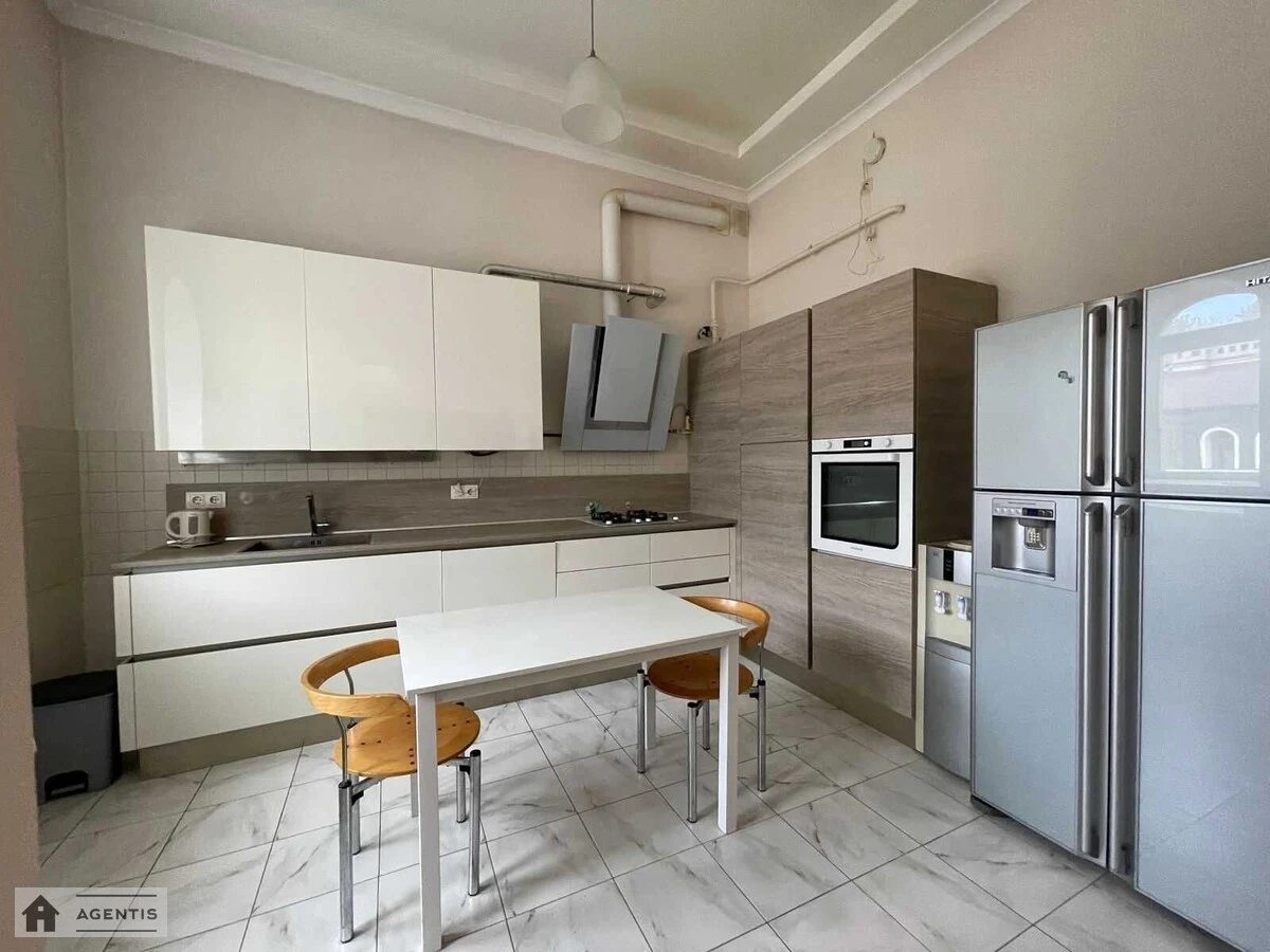 Apartment for rent 3 rooms, 100 m², 3rd fl./3 floors. Vozdvyzhenska, Kyiv. 