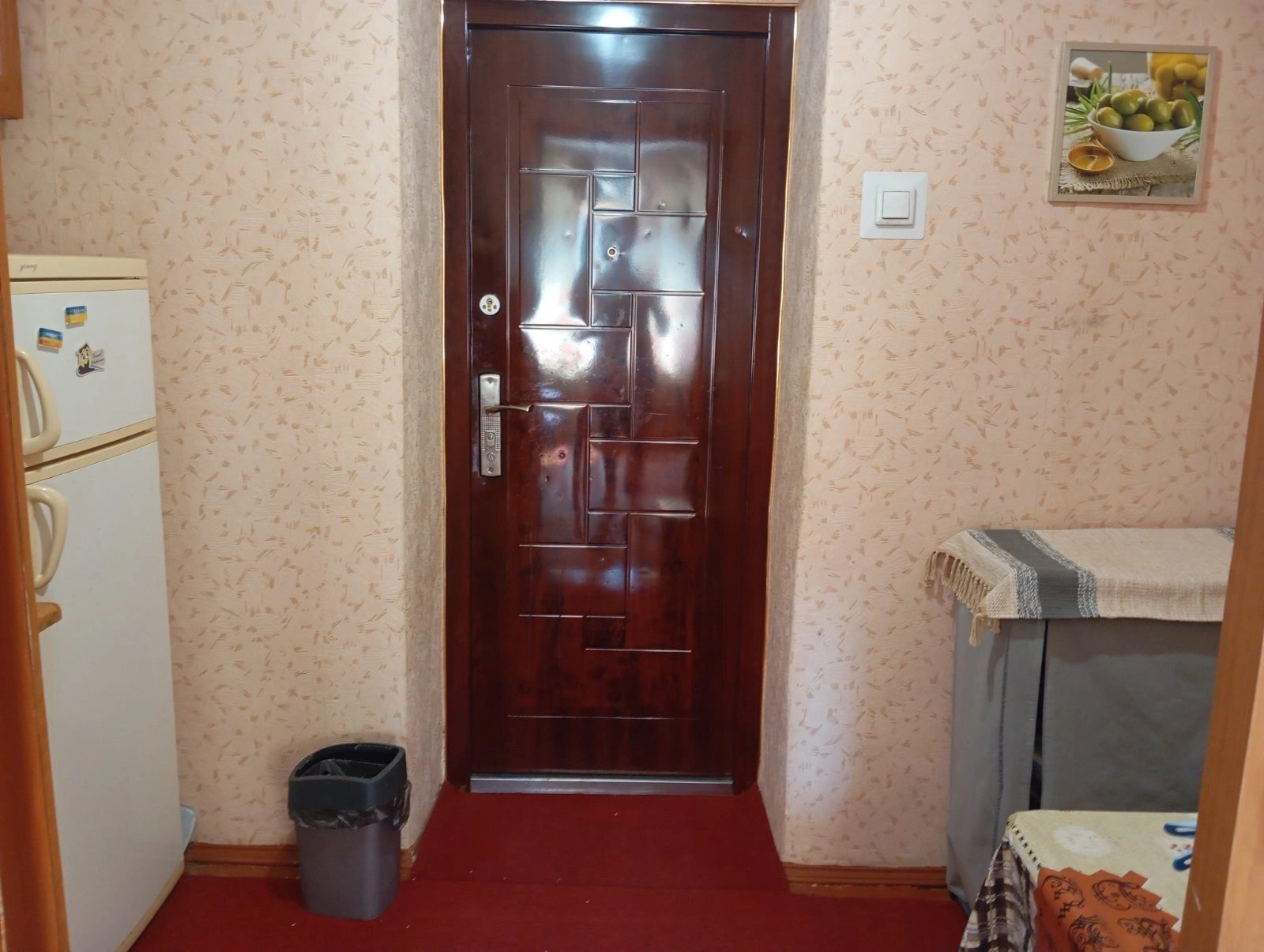 Apartments for sale 1 room, 185 m², 4th fl./5 floors. 21, Zluky pr., Ternopil. 