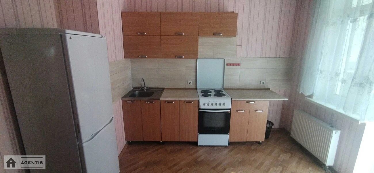 Сдам квартиру 1 комната, 43 m², 9 эт./21 этаж. 8, Єлизавети Чавдар вул., Киев. 