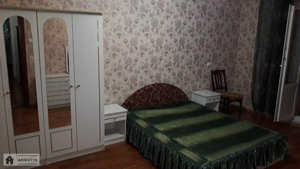 Сдам квартиру 2 комнаты, 76 m², 22 эт./25 этажей. Сергія Данченка вул., Киев. 