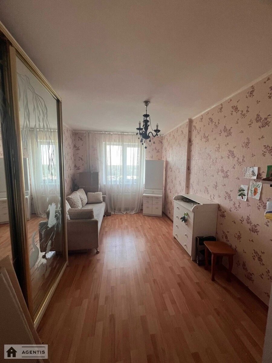 Сдам квартиру 2 комнаты, 57 m², 12 эт./24 этажа. 66, Генерала Наумова вул., Киев. 