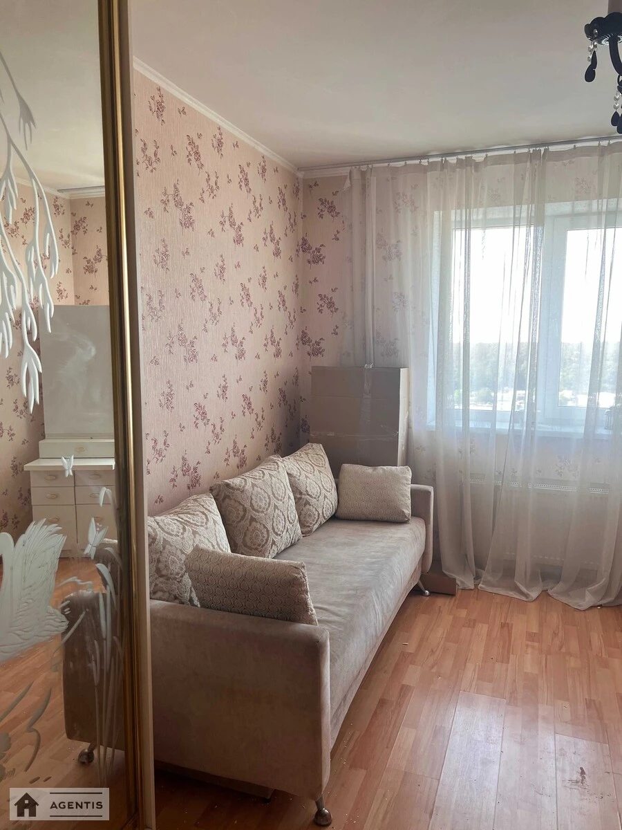 Apartment for rent 2 rooms, 57 m², 12th fl./24 floors. 66, Henerala Naumova vul., Kyiv. 