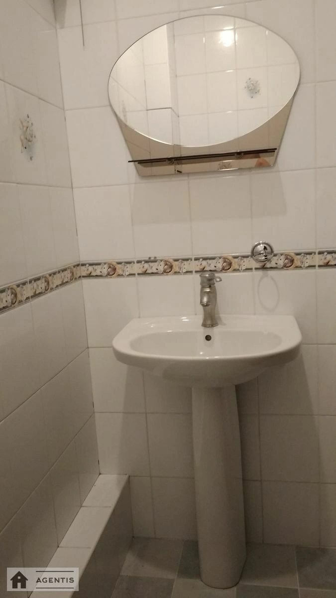 Здам квартиру 3 кімнати, 110 m², 4 пов./18 поверхів. 37, Михайла Котельникова вул., Київ. 