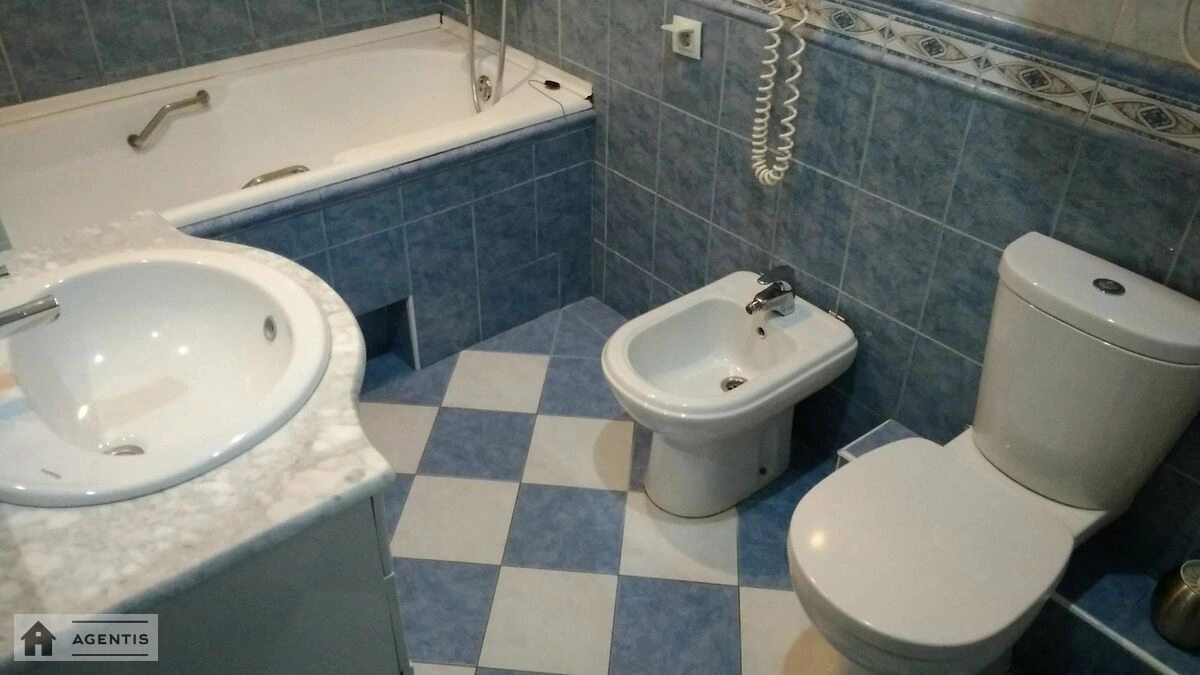 Здам квартиру 3 кімнати, 110 m², 4 пов./18 поверхів. 37, Михайла Котельникова вул., Київ. 