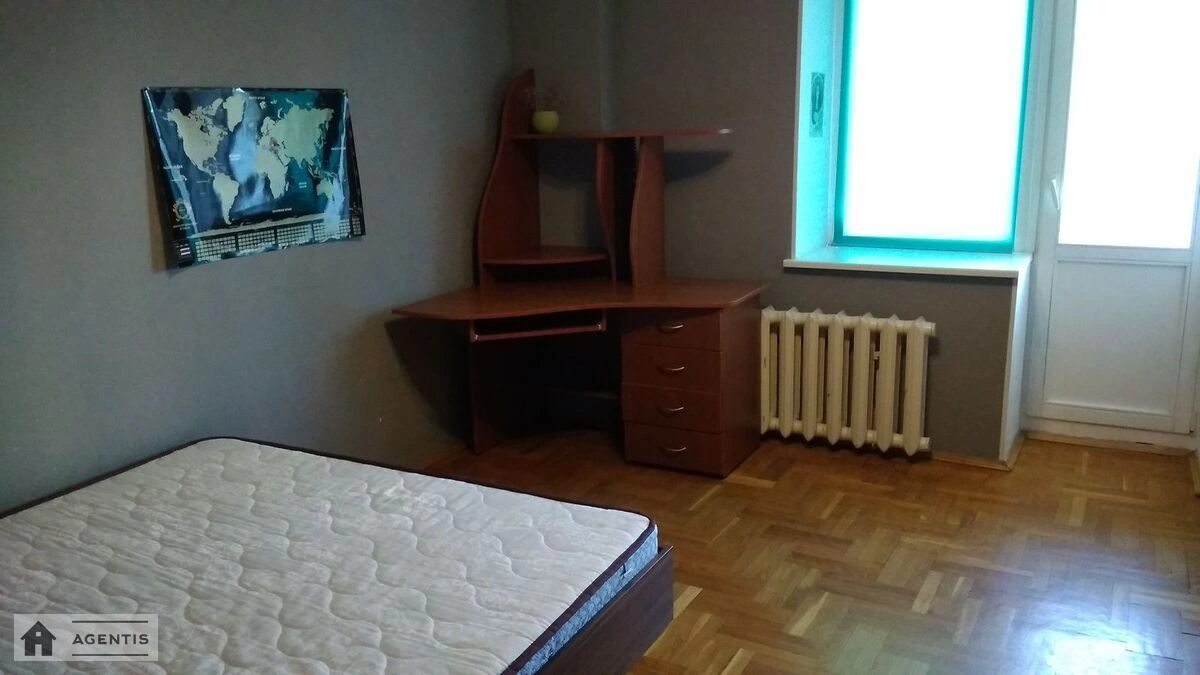 Apartment for rent 3 rooms, 110 m², 4th fl./18 floors. 37, Mykhayla Kotelnykova vul., Kyiv. 