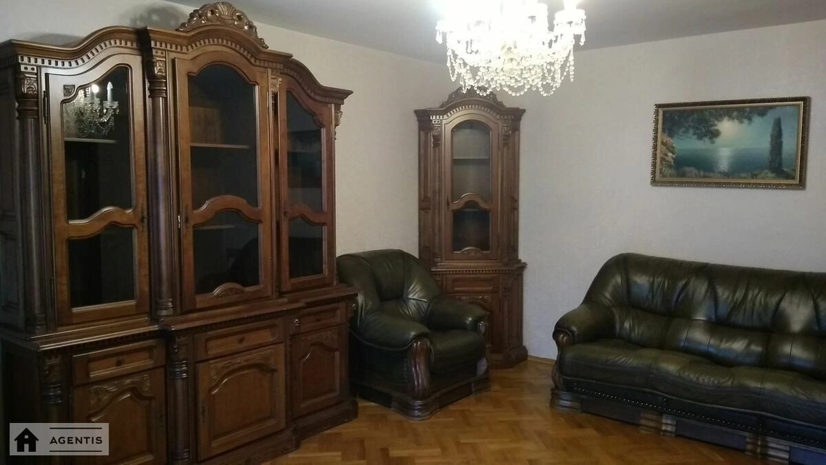 Apartment for rent 3 rooms, 110 m², 4th fl./18 floors. 37, Mykhayla Kotelnykova vul., Kyiv. 