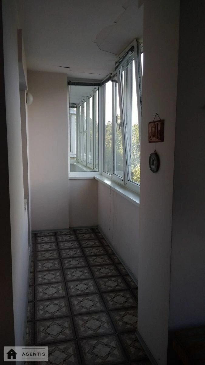 Здам квартиру 3 кімнати, 110 m², 4 пов./18 поверхів. 37, Михайла Котельникова вул., Київ. 