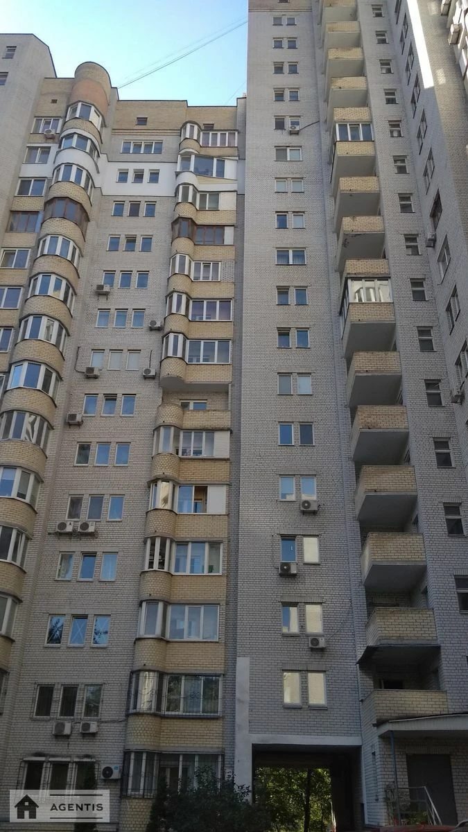 Apartment for rent 3 rooms, 110 m², 4th fl./18 floors. 37, Mykhayla Kotelnykova vul., Kyiv. 