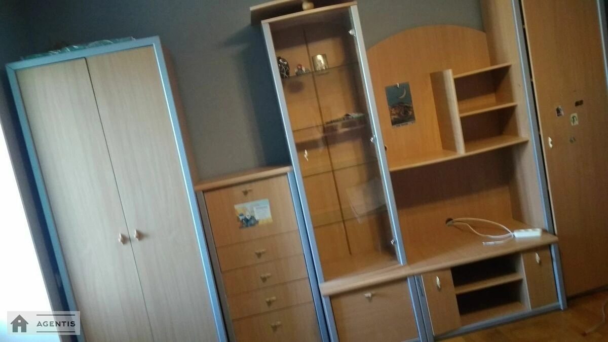 Здам квартиру 3 кімнати, 110 m², 4 пов./18 поверхів. 37, Михайла Котельникова вул., Київ. 