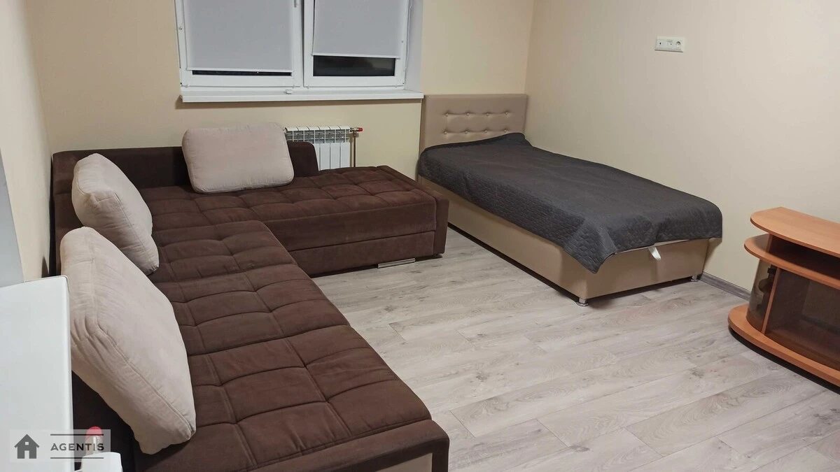 Здам квартиру 2 кімнати, 75 m², 17 пов./25 поверхів. 3, Юрія Кондратюка вул., Київ. 