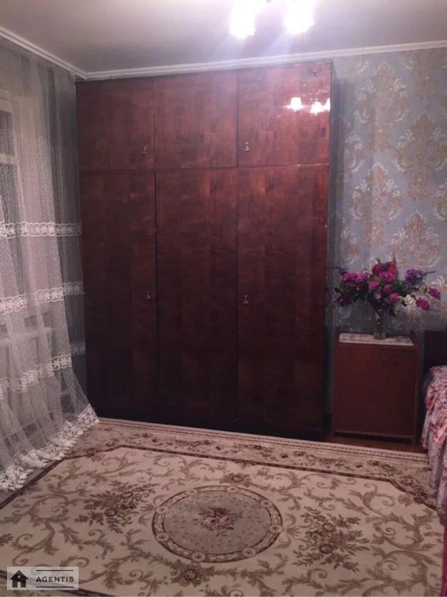 Здам квартиру 3 кімнати, 57 m², 6 пов./9 поверхів. 9, Дніпровська набережна 9, Київ. 