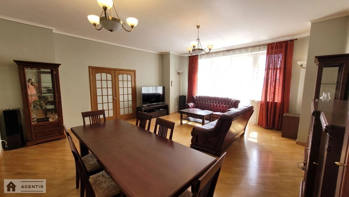 Apartment for rent 3 rooms, 1292 m², 4th fl./16 floors. 32, Yevhena Konovaltsya vul. Shchorsa, Kyiv. 