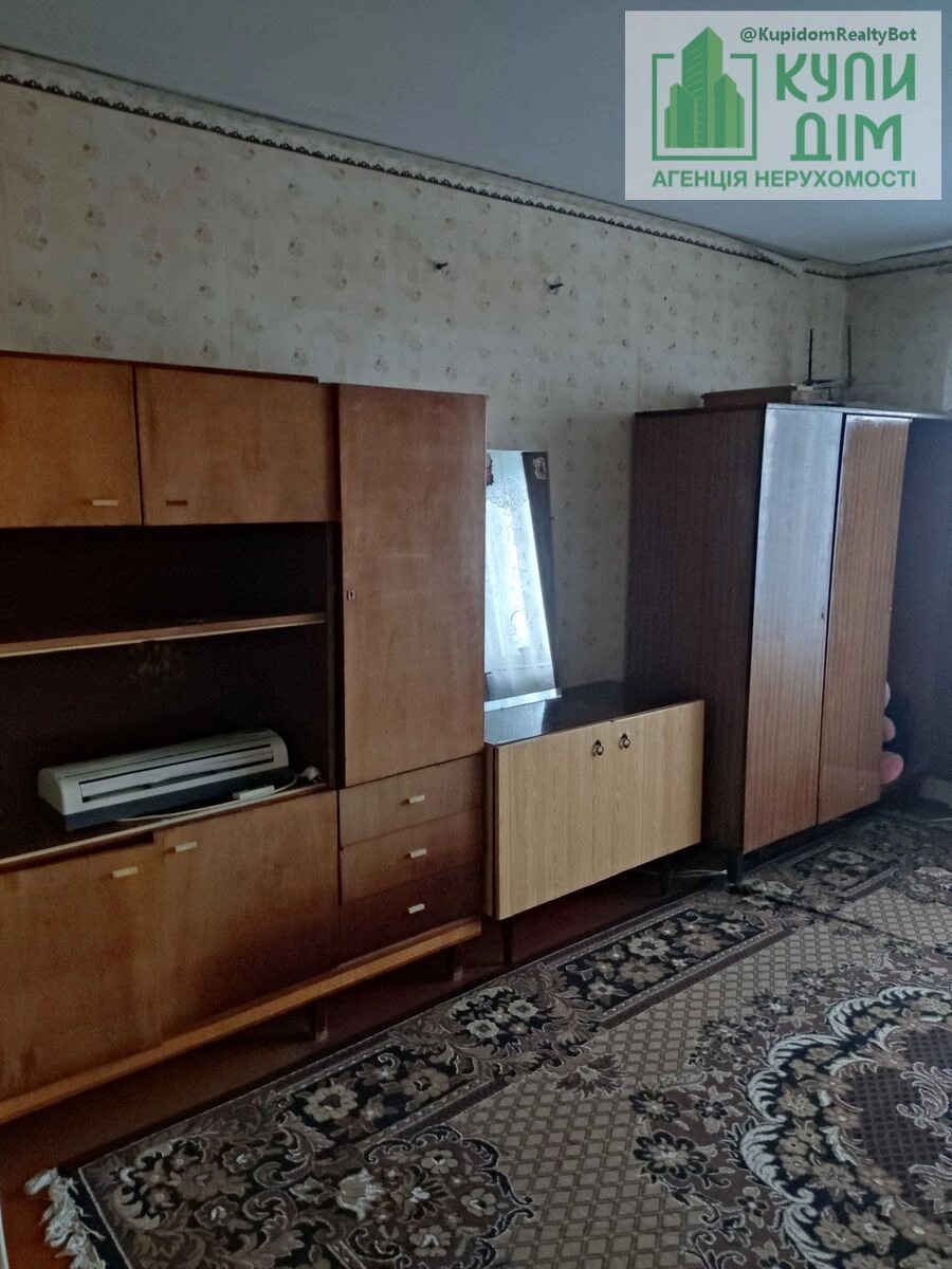 Apartments for sale 3 rooms, 63 m², 6th fl./9 floors. Подільський (ленінський), Kropyvnytskyy. 