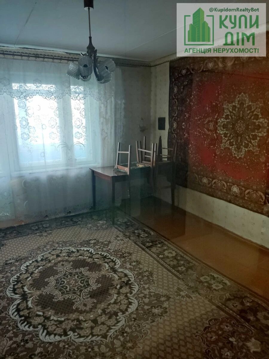 Apartments for sale 3 rooms, 63 m², 6th fl./9 floors. Подільський (ленінський), Kropyvnytskyy. 