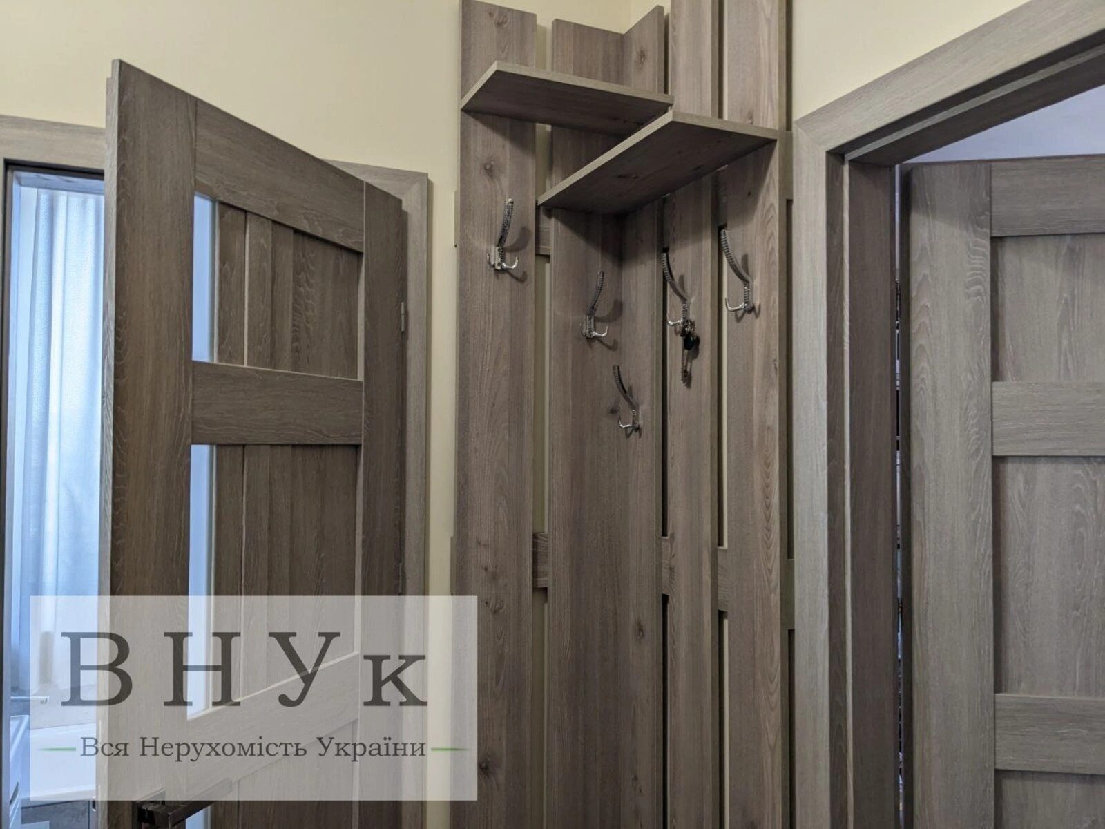 Apartments for sale 2 rooms, 53 m², 6th fl./6 floors. Hrushevskoho M. vul., Ternopil. 