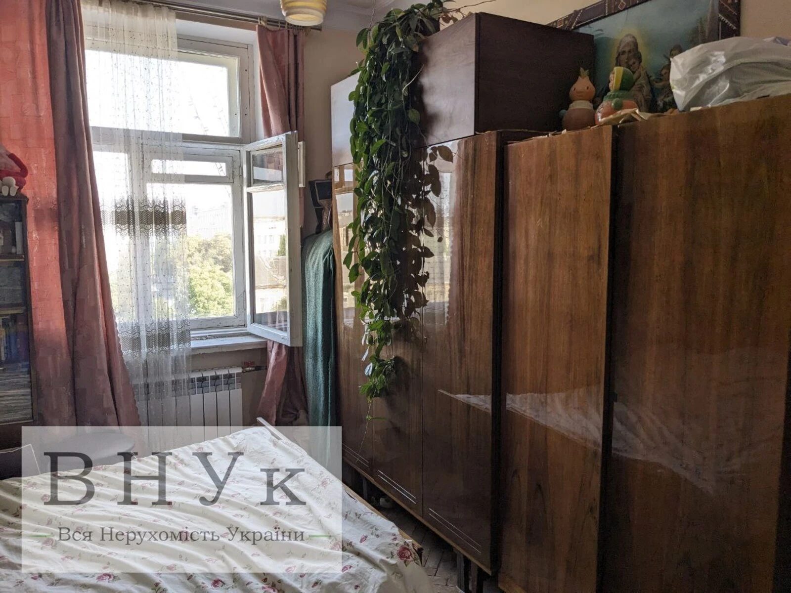 Apartments for sale 2 rooms, 53 m², 6th fl./6 floors. Hrushevskoho M. vul., Ternopil. 