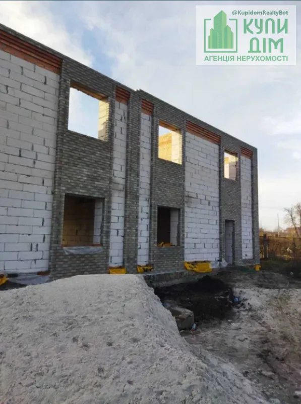 Продаж будинку 90 m², 3 поверхи. Садова улица, Кропивницький. 